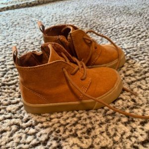 Baby Gap Chukka Boots (6C)
